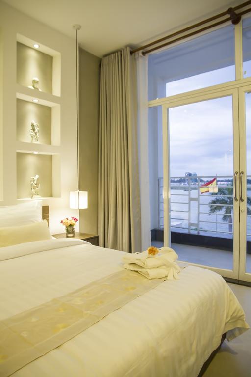 Asiban Quay Boutique Hotel Phnom Penh Quarto foto