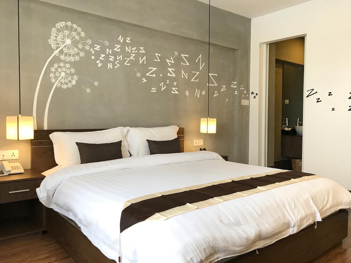 Asiban Quay Boutique Hotel Phnom Penh Exterior foto